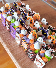 Load image into Gallery viewer, Meringues